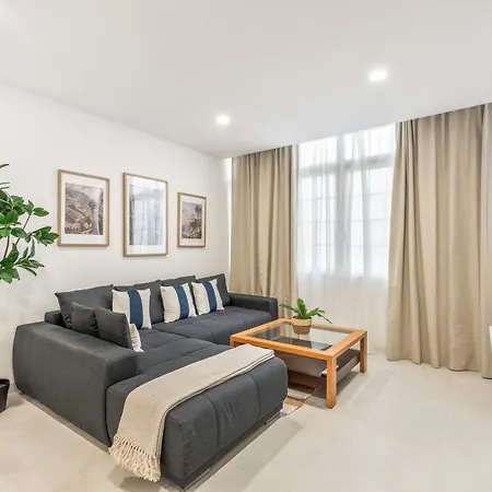 Sunlit Modern Apartamento
